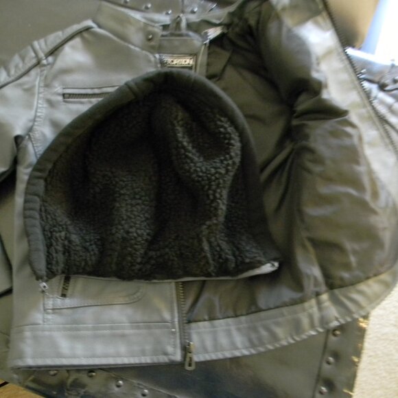 Distortion Faux Leather Boys Youth Moto Jacket Pockets Removable Hood NWT - Picture 5 of 6